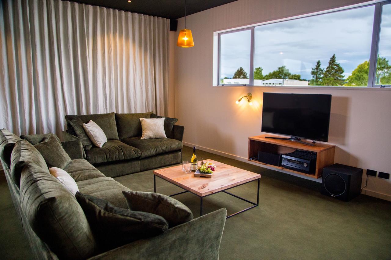 The Cinema Suites Te Anau Kültér fotó