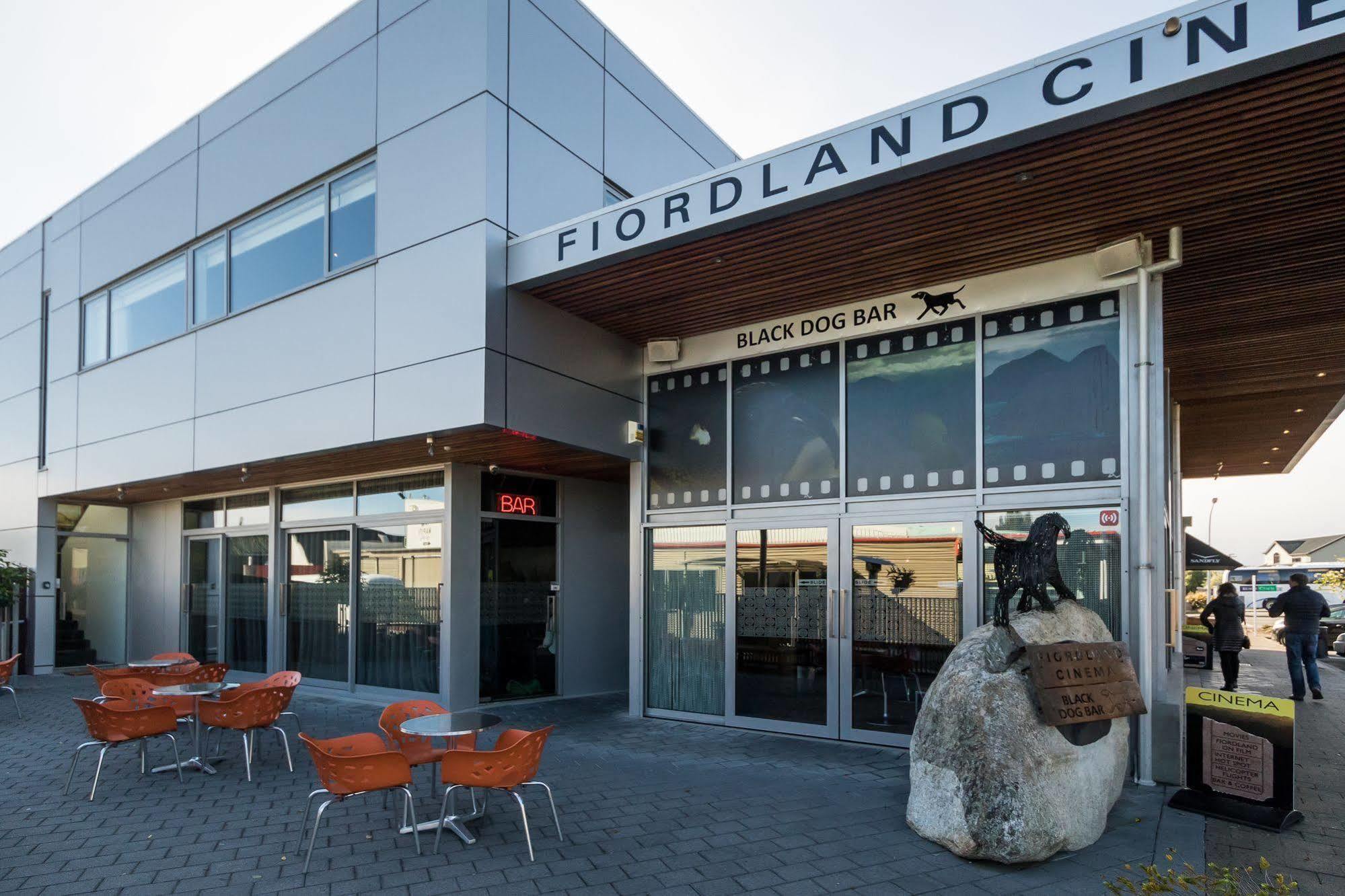 The Cinema Suites Te Anau Kültér fotó