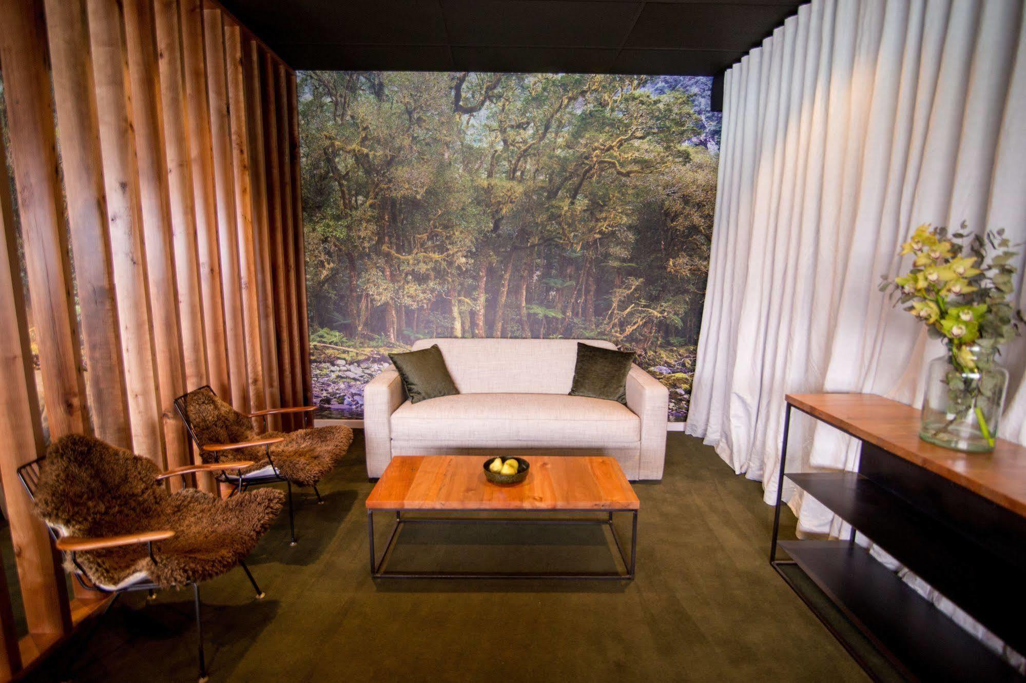 The Cinema Suites Te Anau Kültér fotó