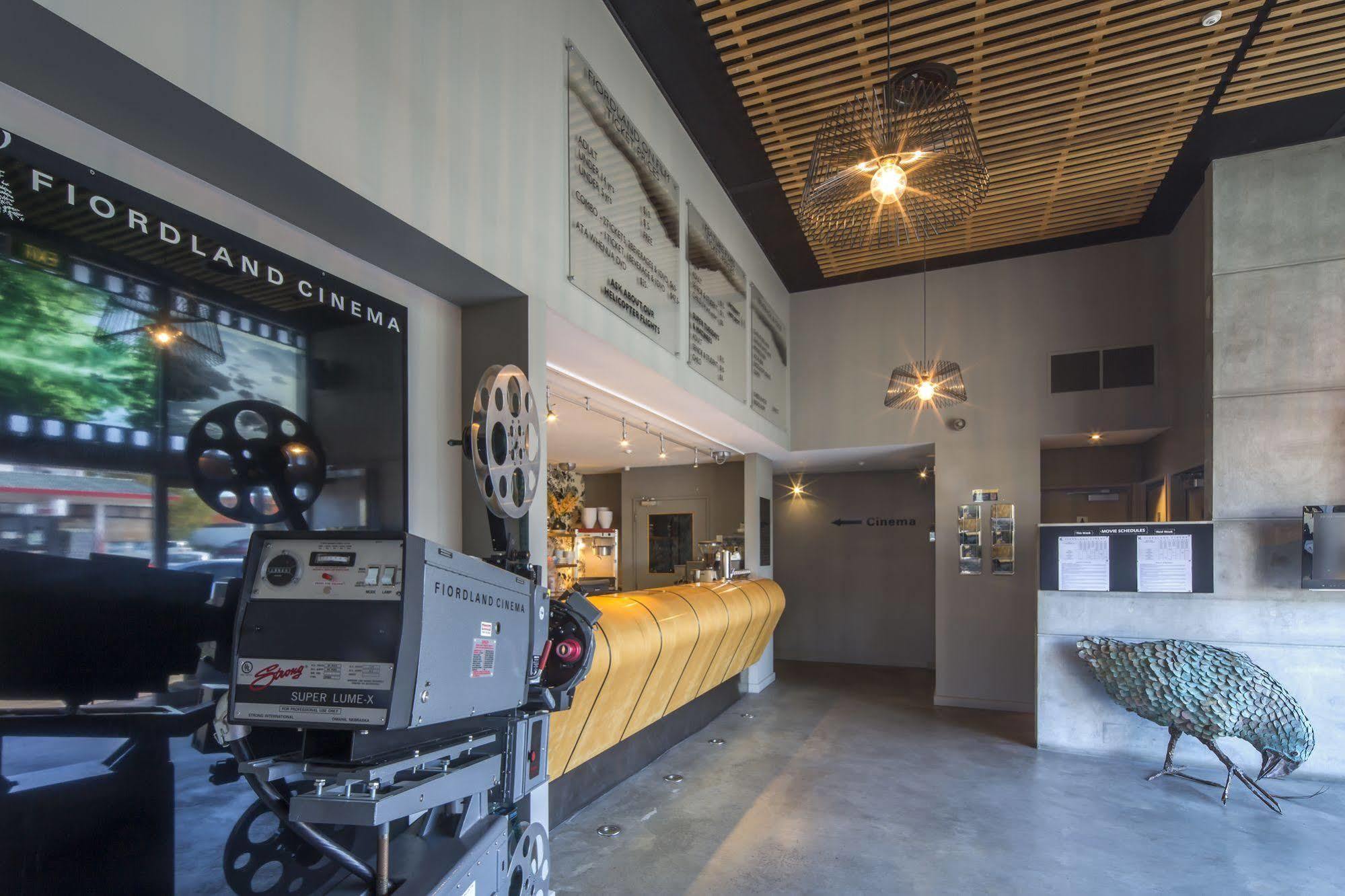 The Cinema Suites Te Anau Kültér fotó